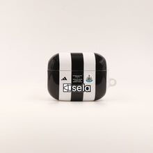 Load image into Gallery viewer, Newcastle 24/25 Carabao Cup Final Home AirPods Case