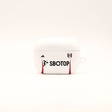 画像をギャラリービューアに読み込む, Fulham 24/25 Home AirPods Case
