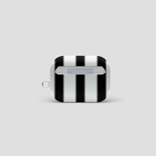 Load image into Gallery viewer, Newcastle 25/26 Home AirPods Case
