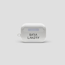 將圖片載入圖庫檢視器 Sara Landry Heaven AirPods Case

